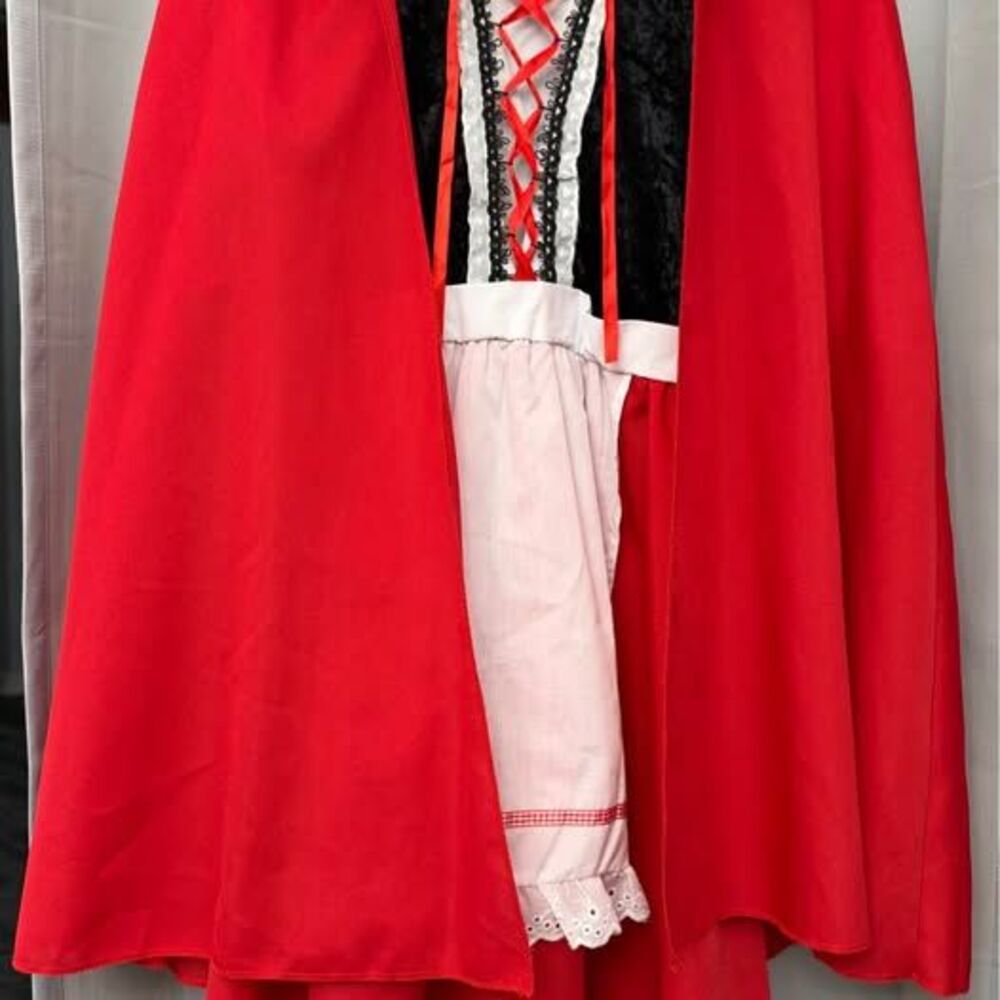 Halloween Costume Women’s Little Red Riding Hood - size small